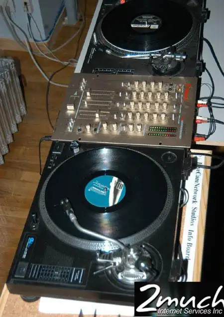 2MUCH.NET - 2Much-074