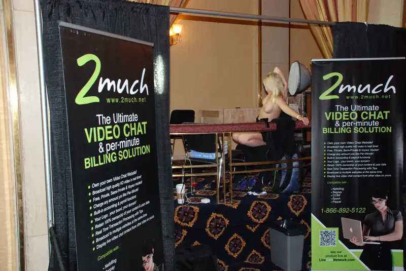 2MUCH.NET - 2Much-dsc-1237