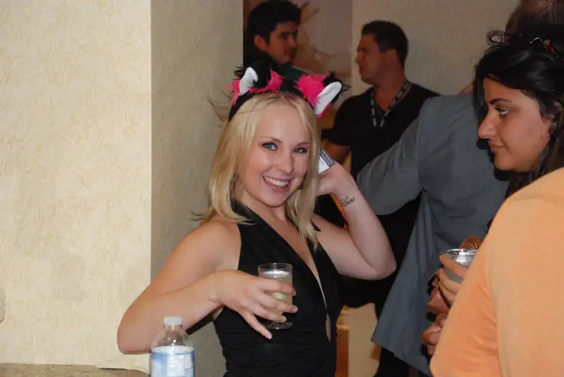 2MUCH.NET - 2Much-dsc-8246