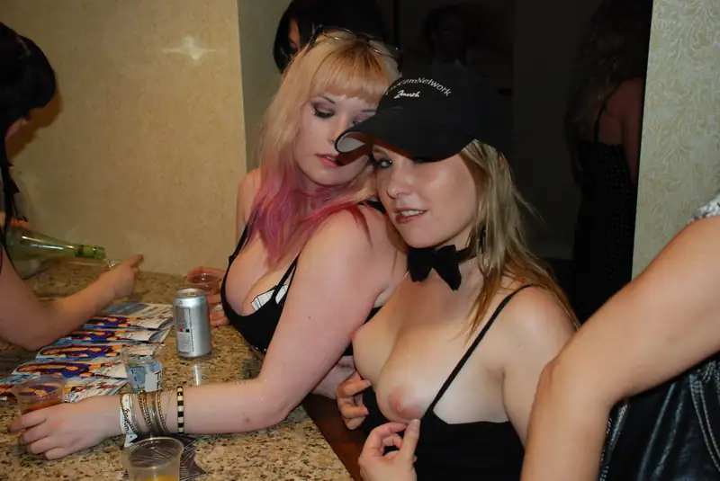 2MUCH.NET - 2Much-dsc-9735