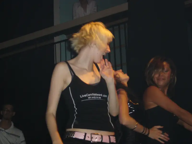 2MUCH.NET - 2Much-dsc00430