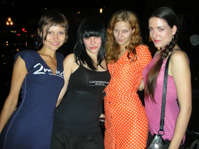 2MUCH.NET - 2Much-dscn2444