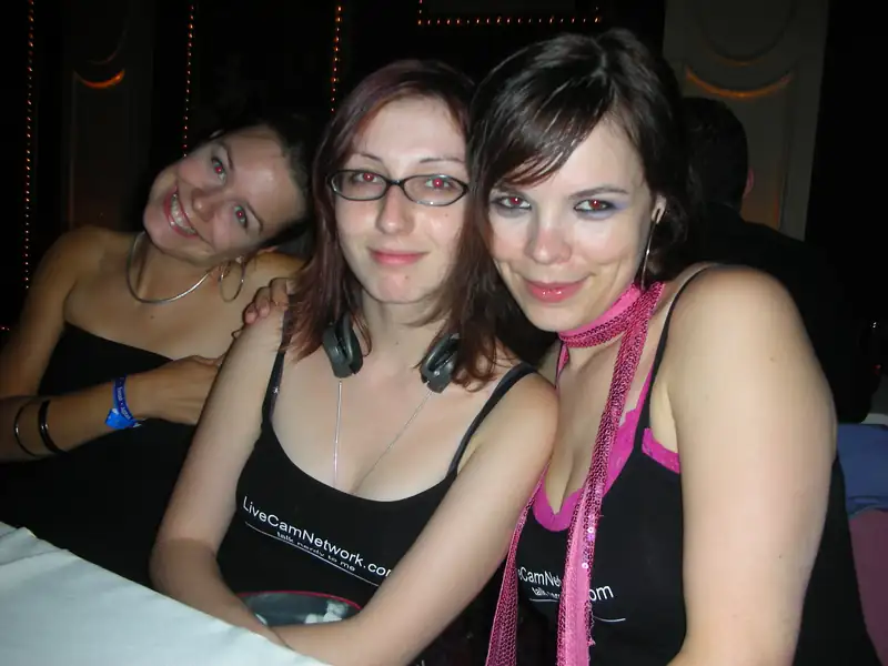 2MUCH.NET - 2Much-dscn2486