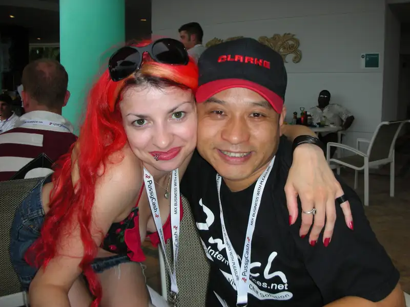 2MUCH.NET - 2much-DSCN0245