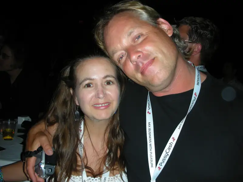 2MUCH.NET - 2much-DSCN0300