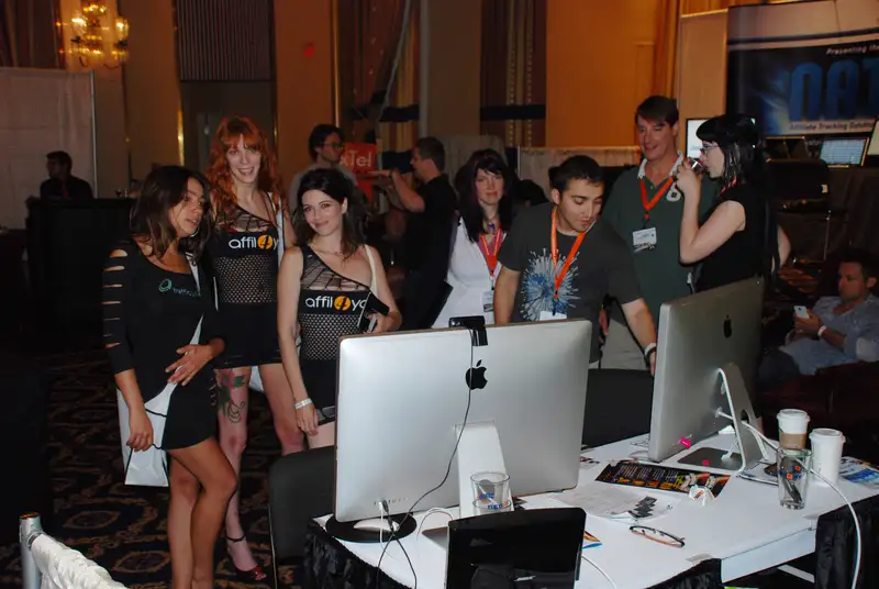 2MUCH.NET - 2much-DSC_9859