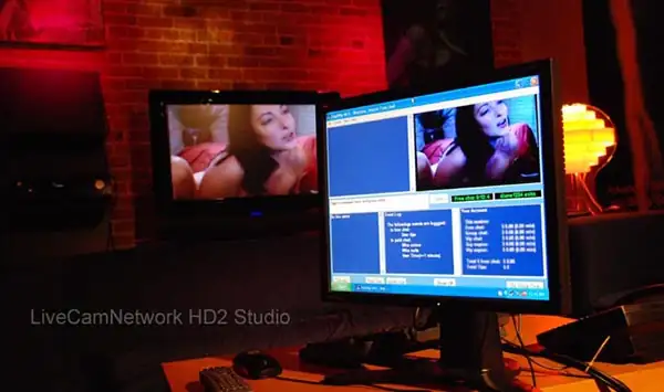 2MUCH.NET — studio5-2